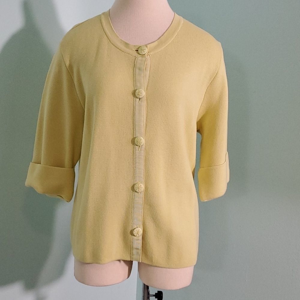 Grace Elements sweater, summer‎ green. LOVELY sweater. Cardegan,  covered…